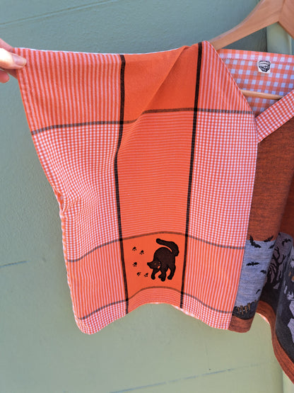 Handmade Vintage Halloween Teatowel Top