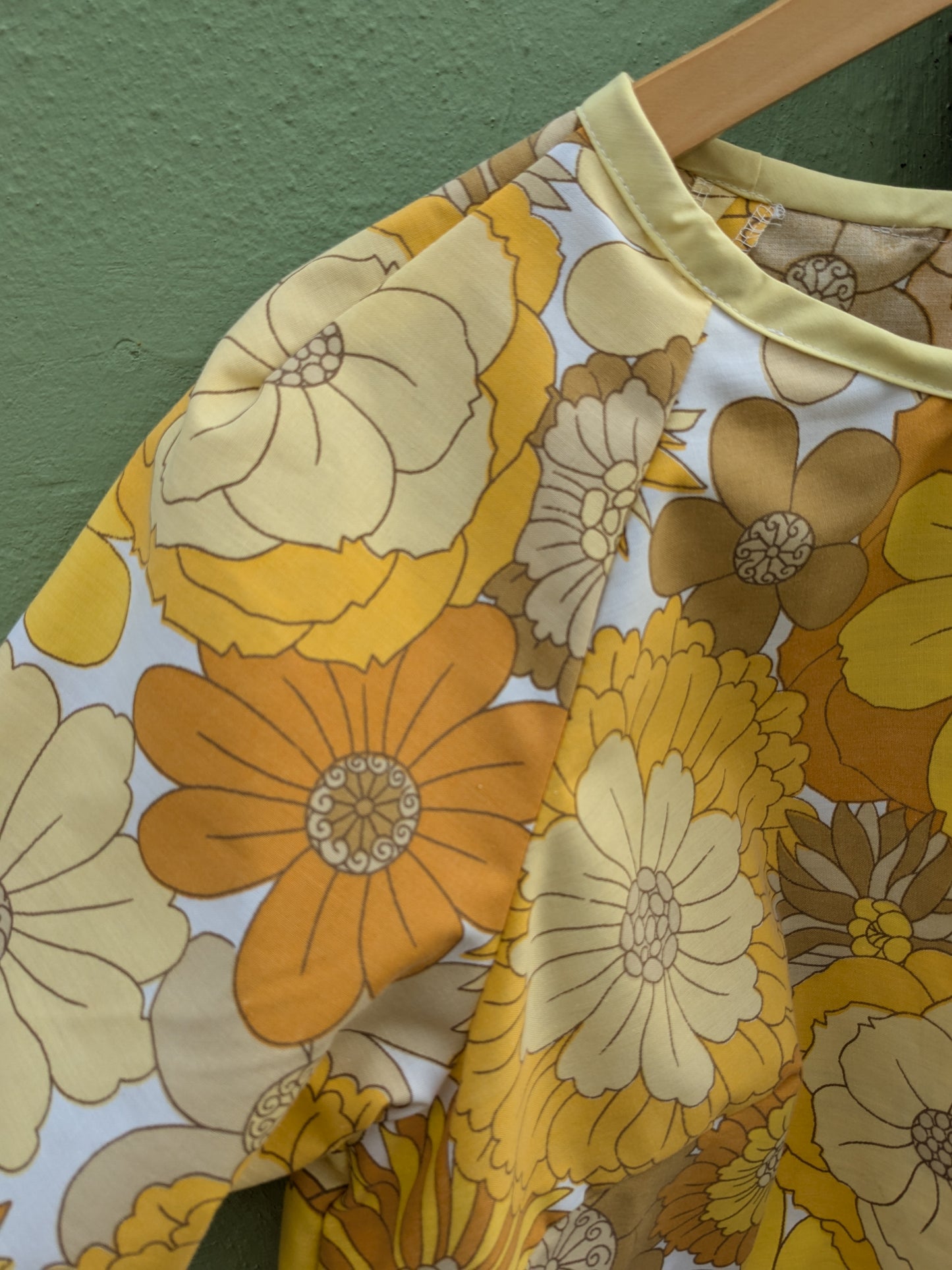Handmade Vintage Yellow Floral Raglan Sleeve Top (Size 14)