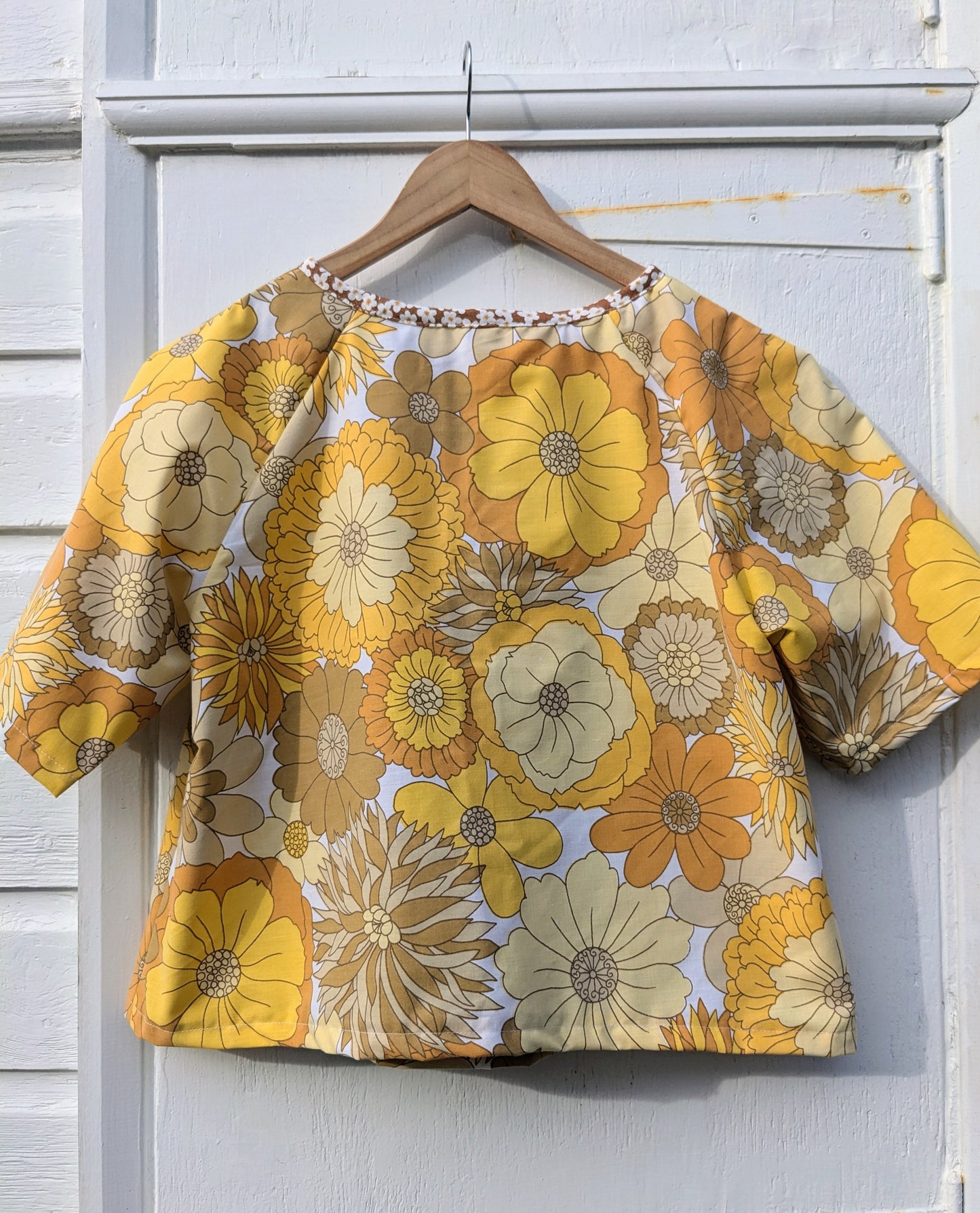 Handmade Vintage Floral Yellow Raglan Sleeve Top (Flower Trim/Size 16)