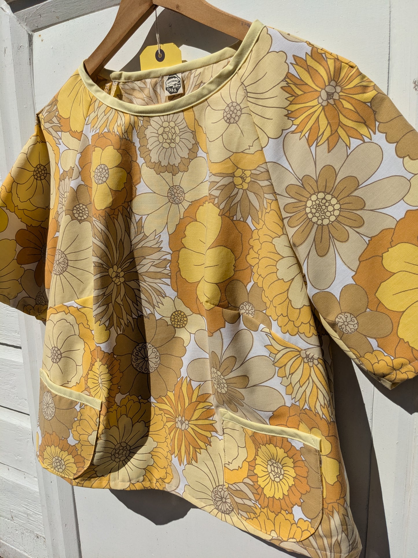 Handmade Vintage Yellow Floral Raglan Sleeve Top (Size 16)