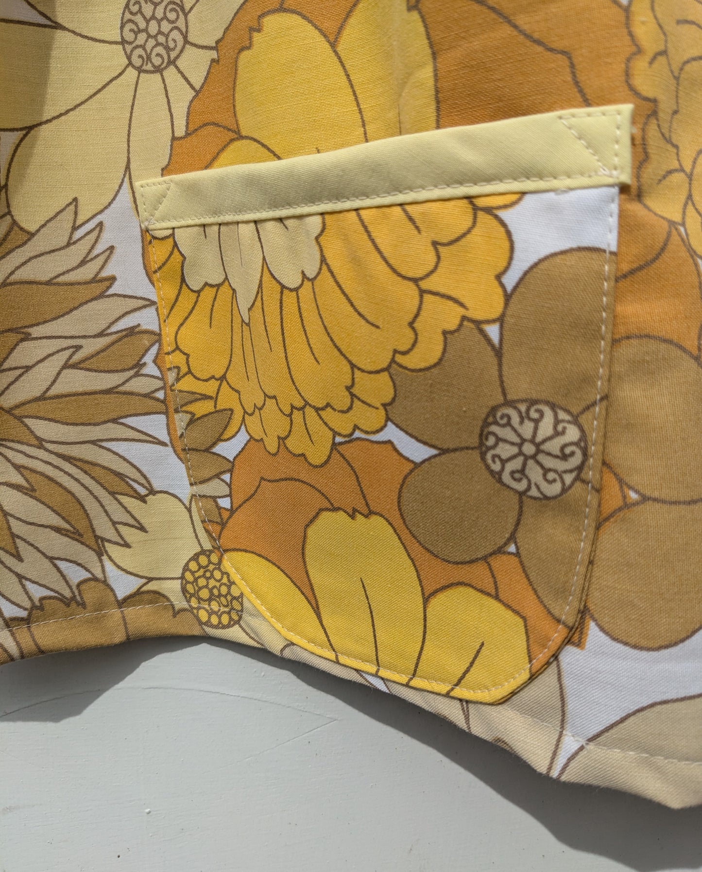 Handmade Vintage Yellow Floral Raglan Sleeve Top (Size 8)