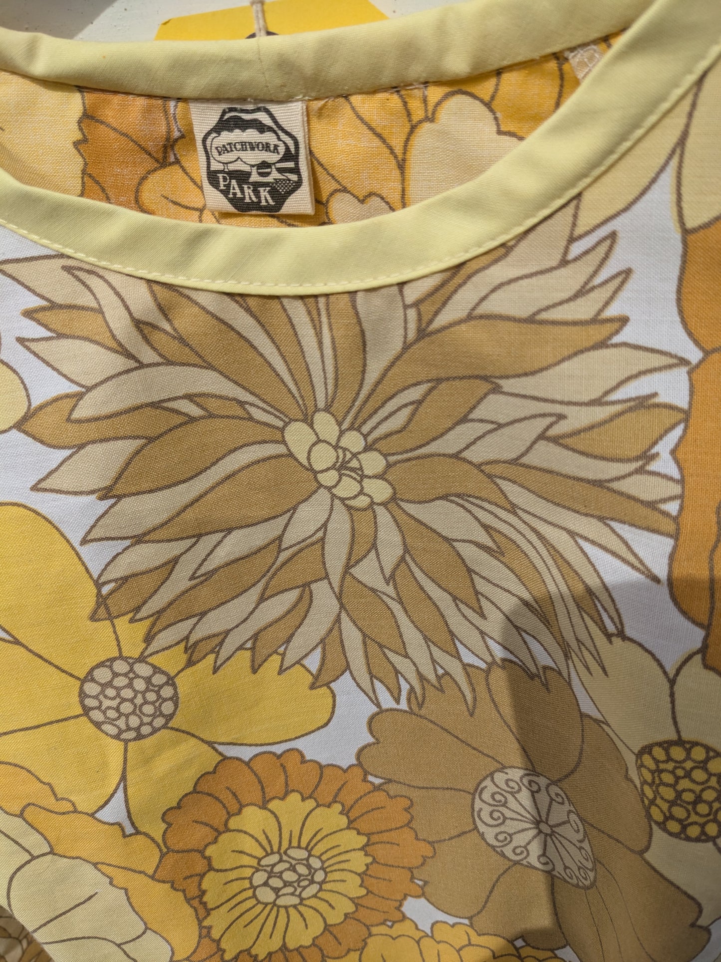 Handmade Vintage Yellow Floral Raglan Sleeve Top (Size 8)